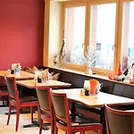 Schweizerhof Hotel São Moritz