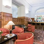Schweizerhof Hotel 4*