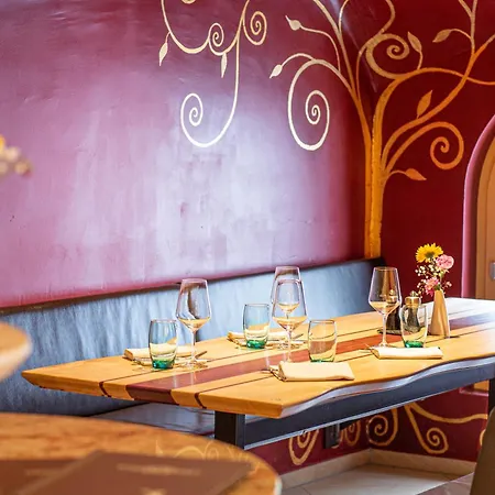 מלון Schweizerhof 4*