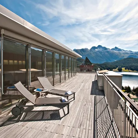 Schweizerhof Hotel 4*