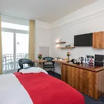 Schweizerhof Hotel