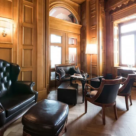 Schweizerhof Hotel São Moritz