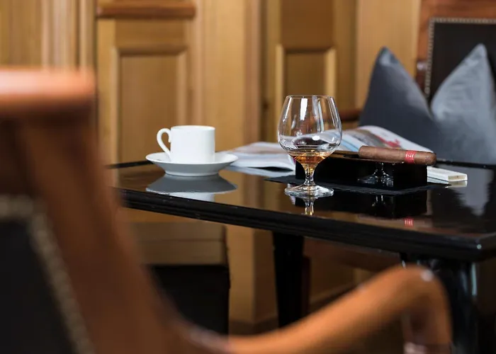 Schweizerhof Hotel São Moritz