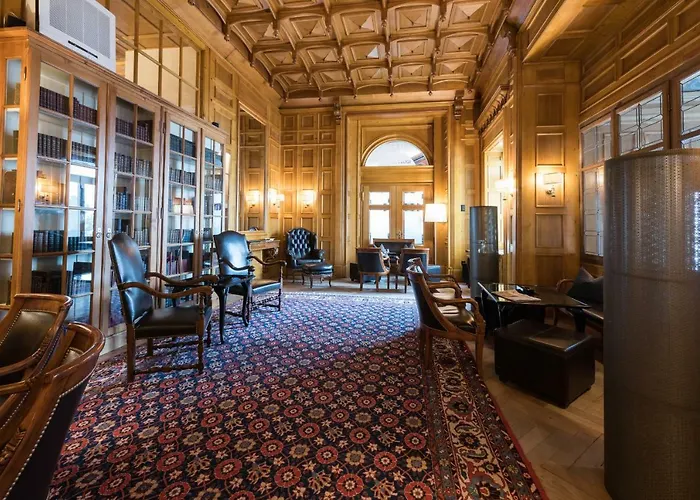 Schweizerhof Hotel São Moritz