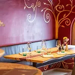 酒店 Schweizerhof 4*