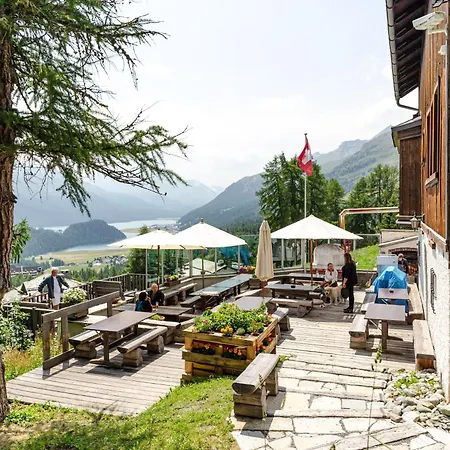 Schweizerhof Отель 4*