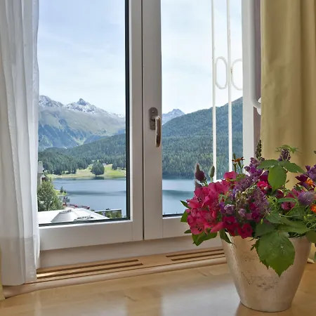 Schweizerhof Otel 4*