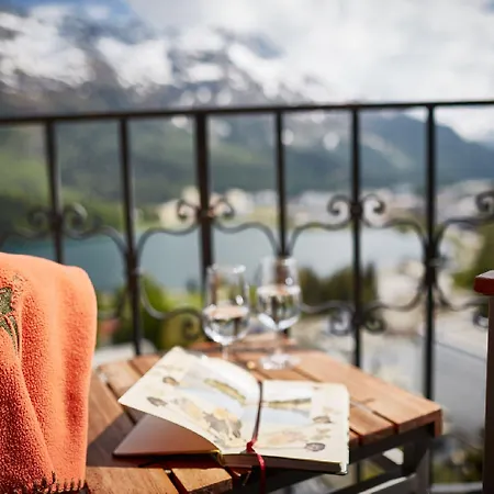 Otel Schweizerhof 4*