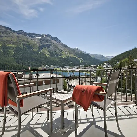 Отель Schweizerhof 4*