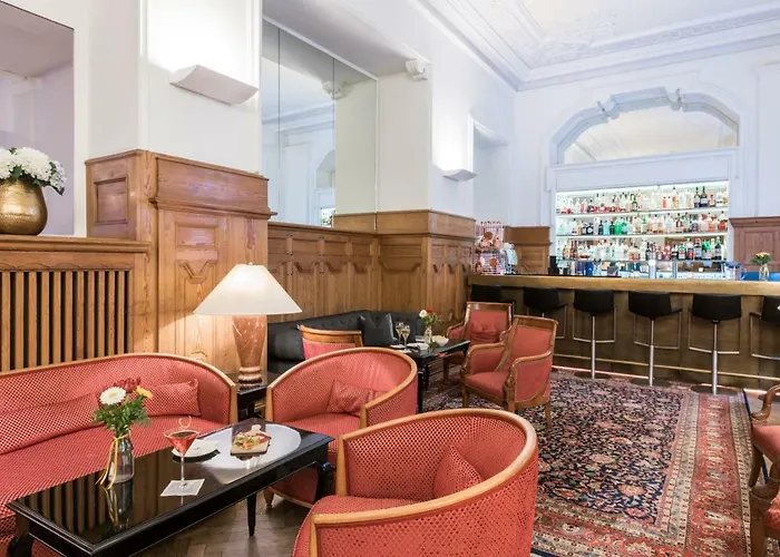 Schweizerhof Отель 4*